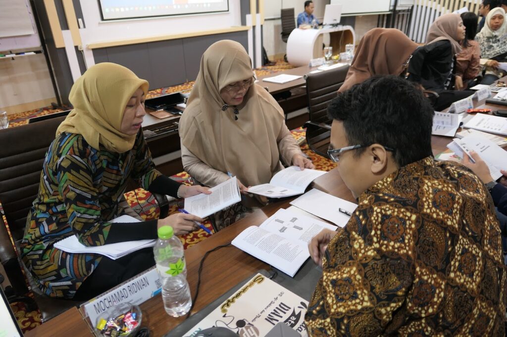 Cara membangun rutinitas membaca jangka panjang
